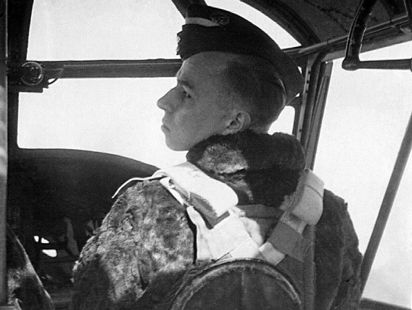 Llewellyn Hugh Coverdale Gardiner - photo 2