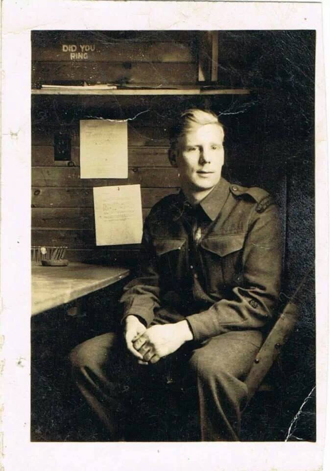 Photo of Raymond Hazell