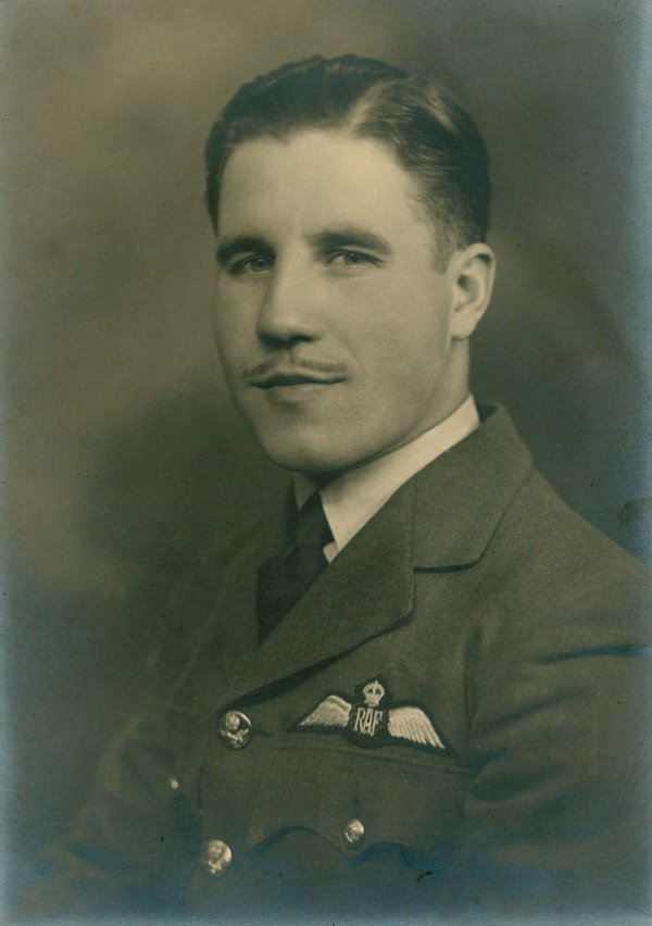 Photo of Horace Ernesrt Hubert Overall