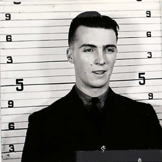 Photo of GORDON WALLACE HIRTLE