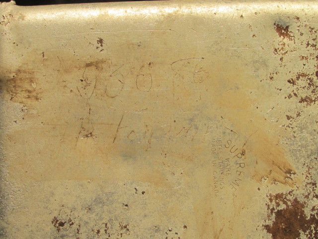 Inscription on lunch box