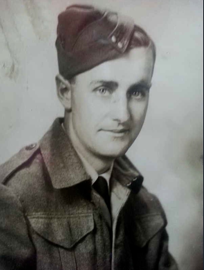 Photo of ROBERT WELLSWORTH HILLIER