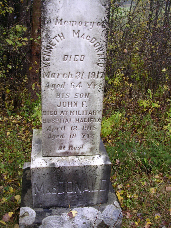 Family gravemarker