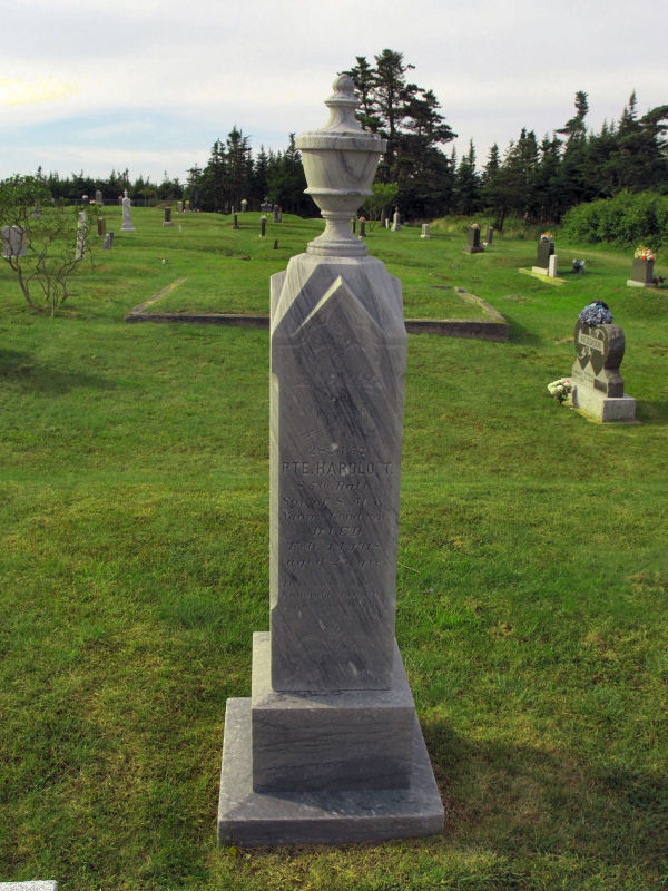 Family gravemarker