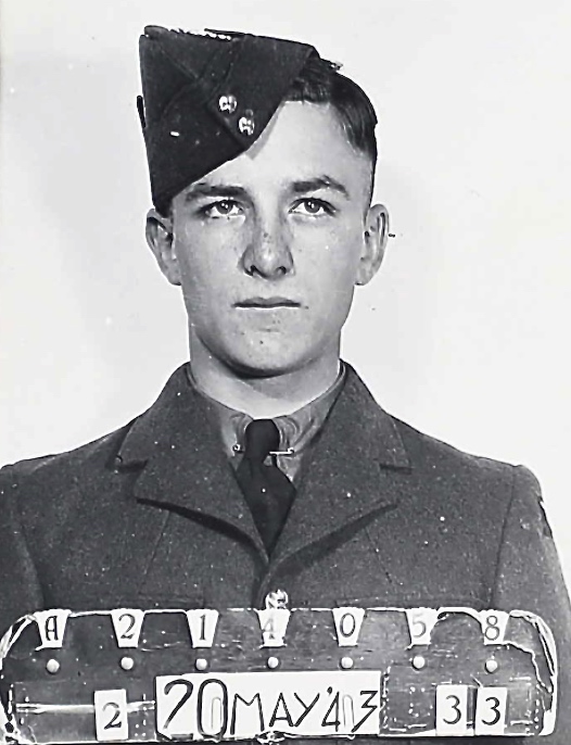 Photo of GORDON EDWIN ROBERTSON