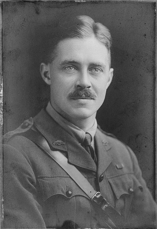 Photo of Kenneth Taylor