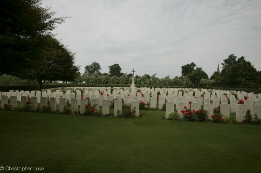 AUCHONVILLERS MILITARY CEMETERY