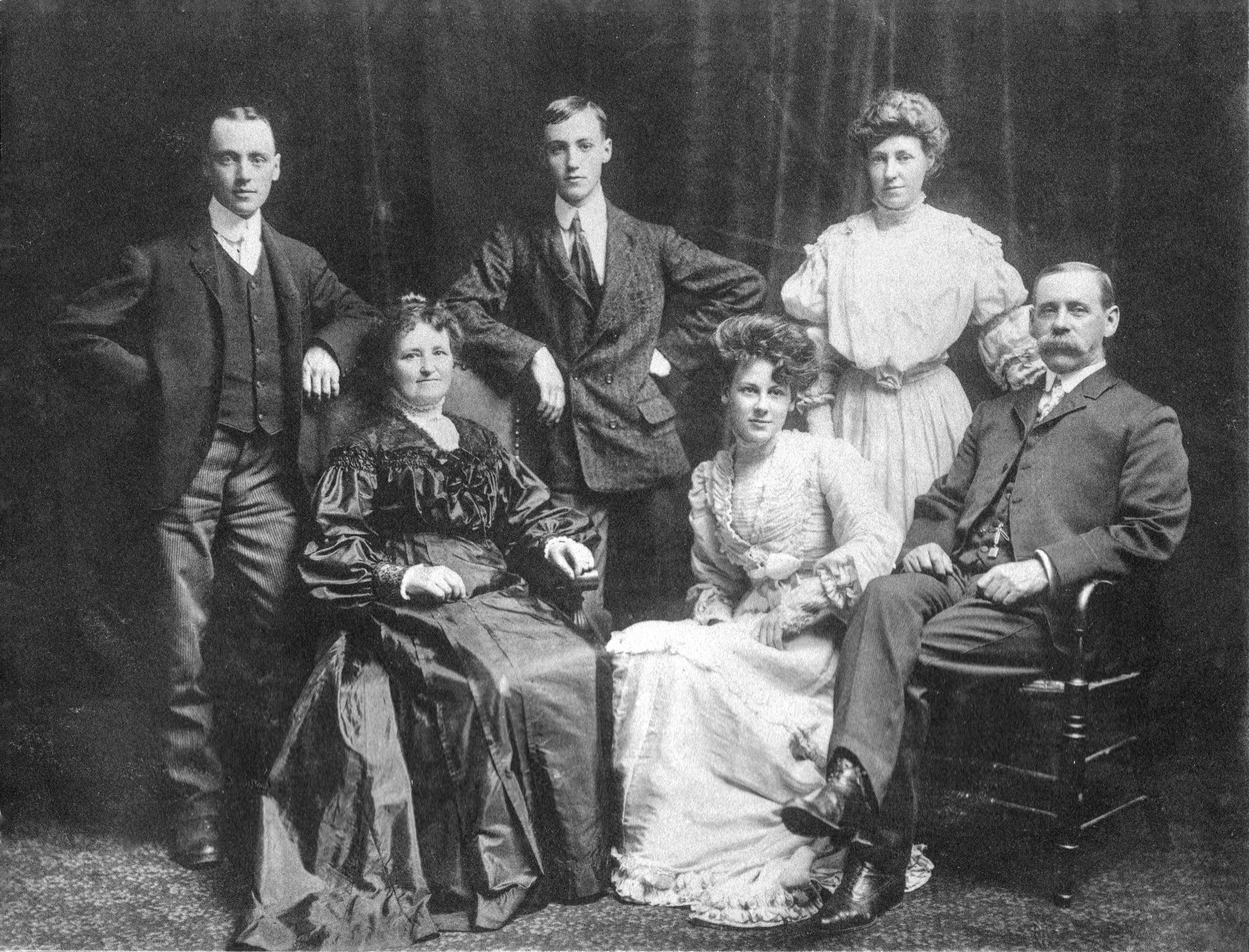 1905 Family Photo