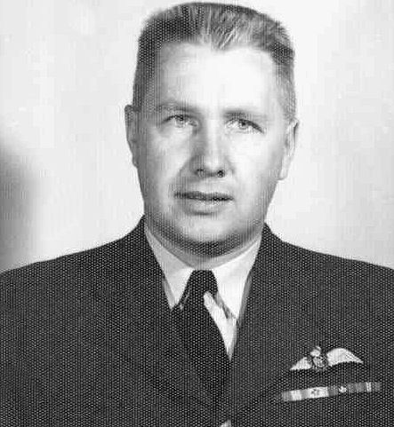 Photo of Calvin Lloyd Hull