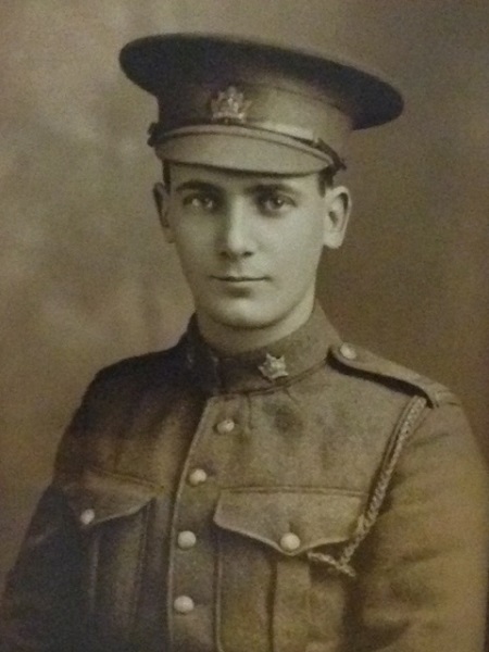 Photo of Robert McArthur